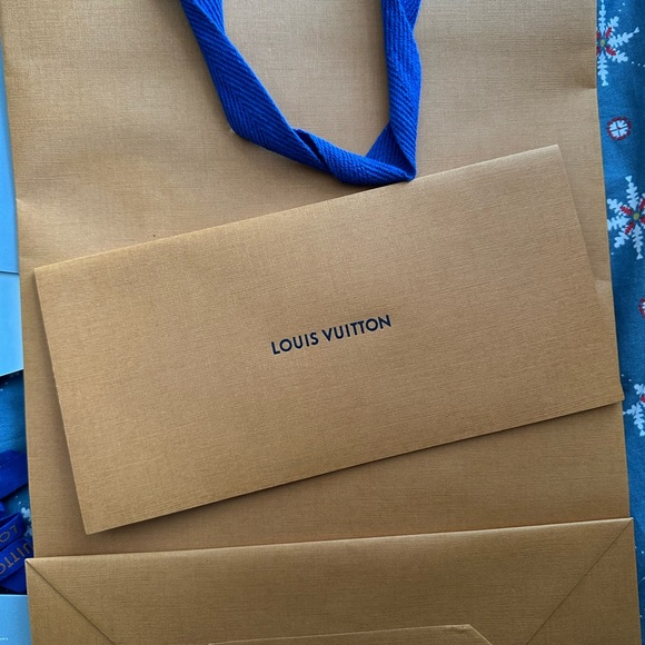 Louis Vuitton Shopping Bag - Picture 2 of 3